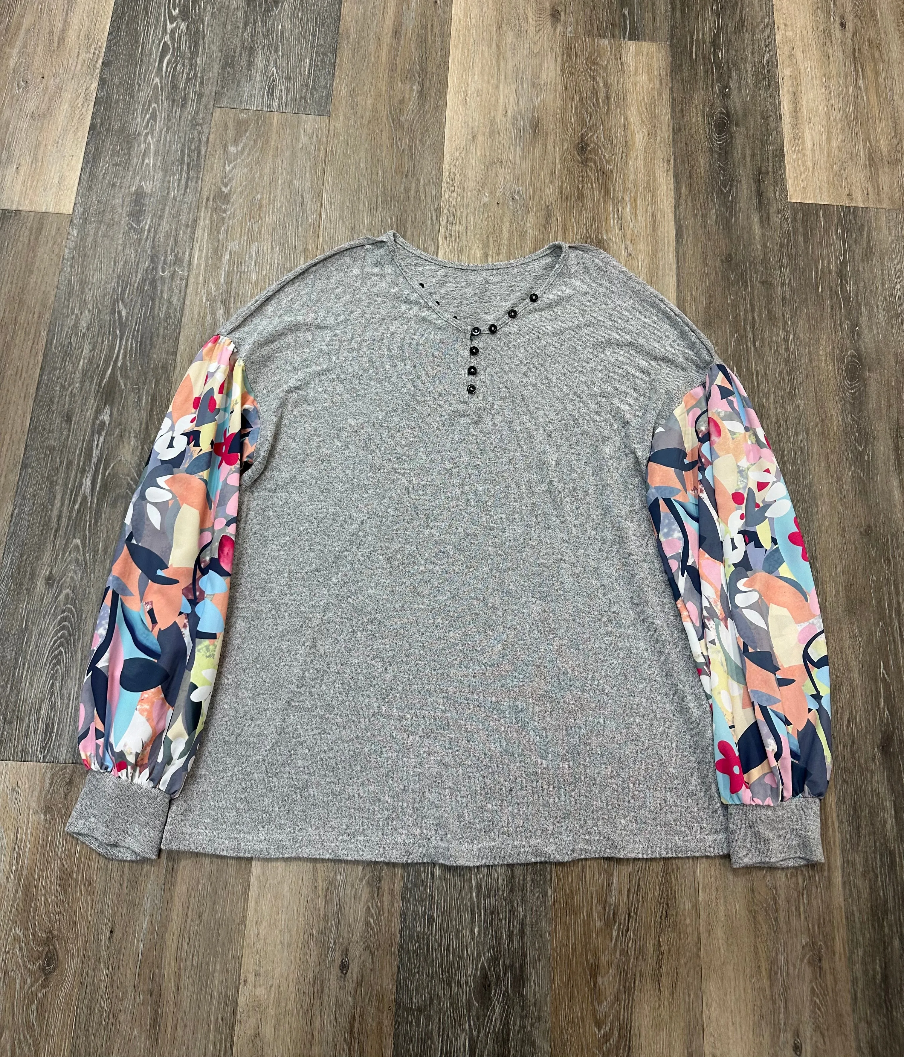 Top Long Sleeve By Clothes Mentor In Multi-colored, Size: Xl sporty wear