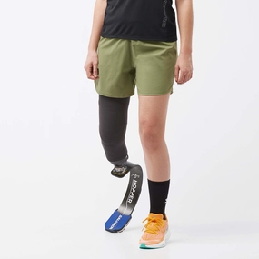 Salomon | Women's Cross 5" Shorts - Deep Lichen Green QuickReleaseFastenings
