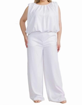 Non Restrictive Fit Sleeveless And Wide-Leg Pant Set In White