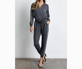 Adjustable Drawcord Rhinestone-Studded Jogger Set In Gray