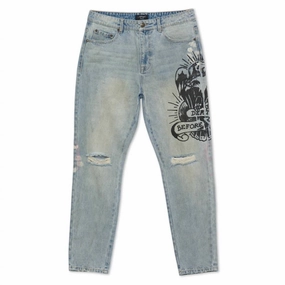 Outdoor Adventure Earthy Men's Eagle Slim Taper Jean In Light Vintage