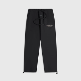Essentials Relaxed Fleece Sweatpant - Jet Black RecycledPolyester Dynamic Motion