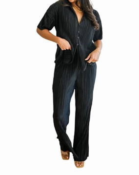 Low Key Perfect Plisse Set In Black Non Restrictive Design No Roll Hemline