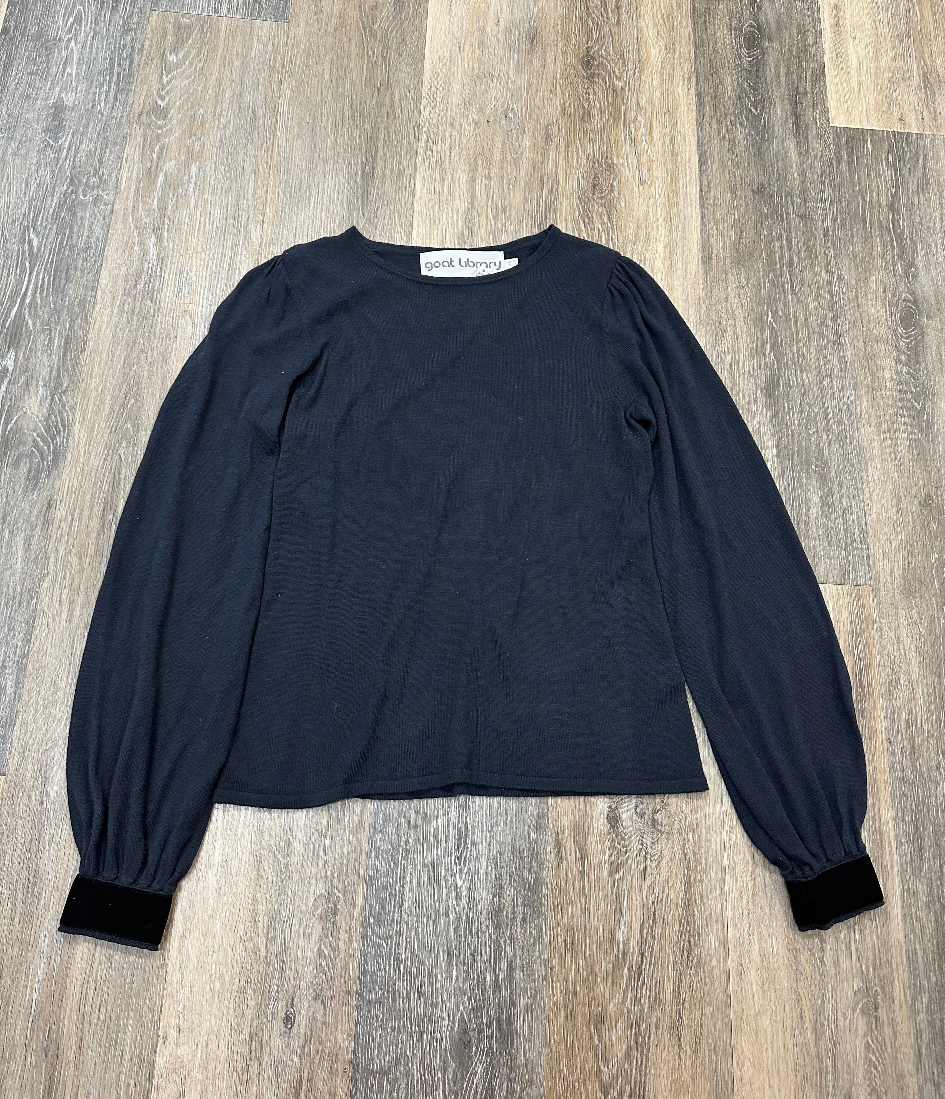 Wide Shoulder Cut Sweater By Library In Navy, Size: 4