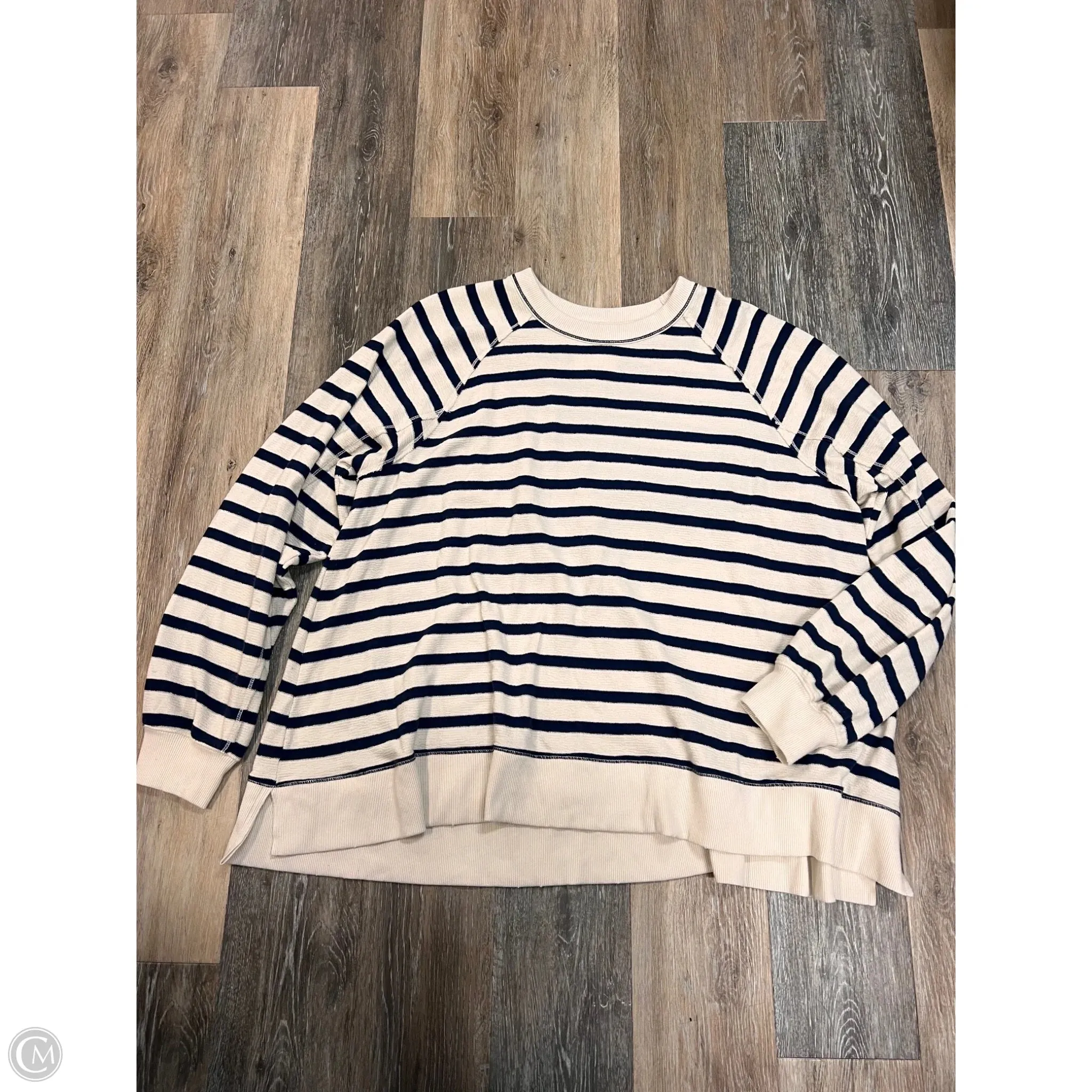 Sweatshirt Crewneck By Aerie In Striped Pattern, Size: Xxl Thermal Regulating Design