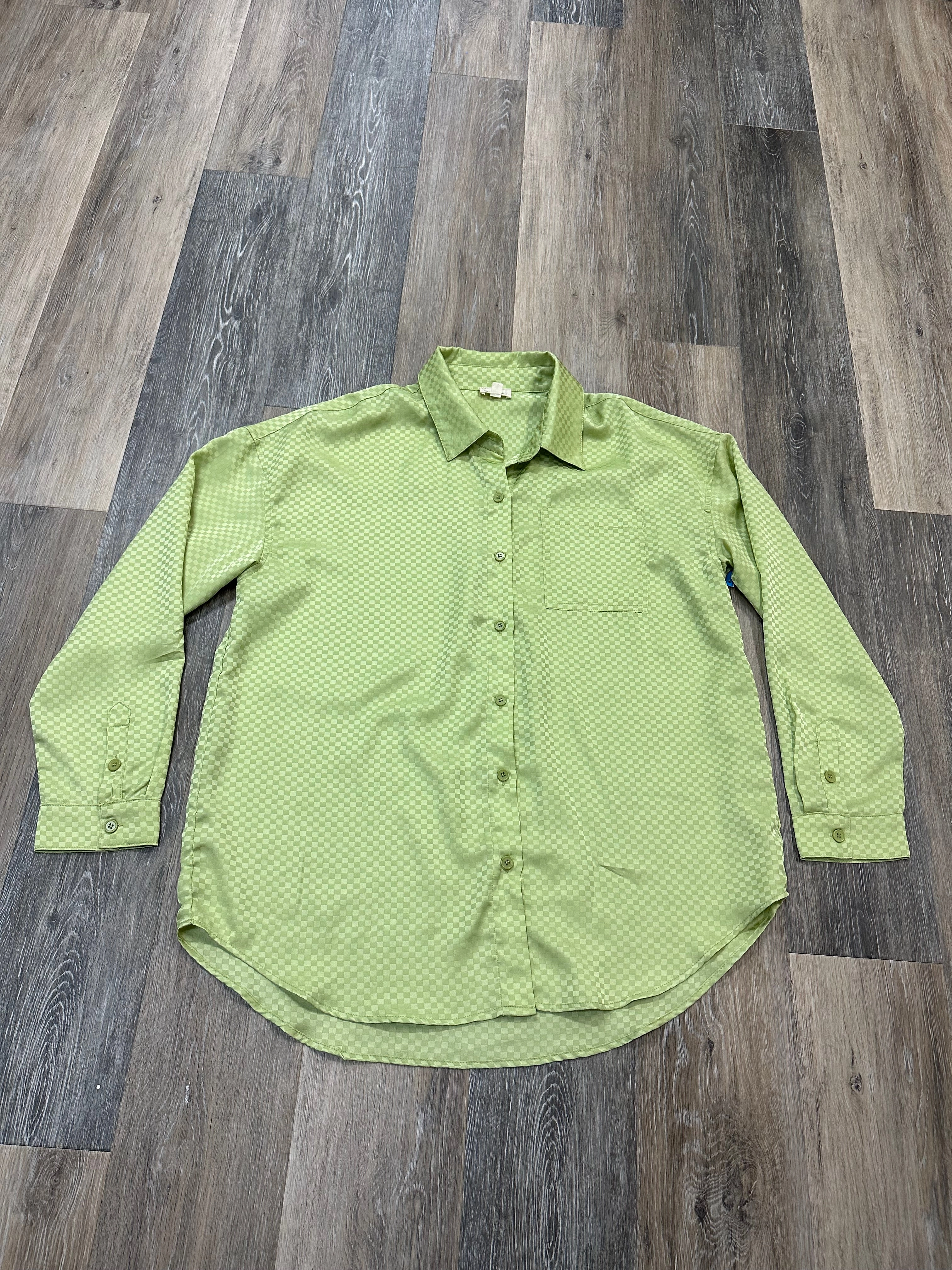 All-Season Wear FlexibleCollar Blouse Long Sleeve By Hem & Thread In Green, Size: M