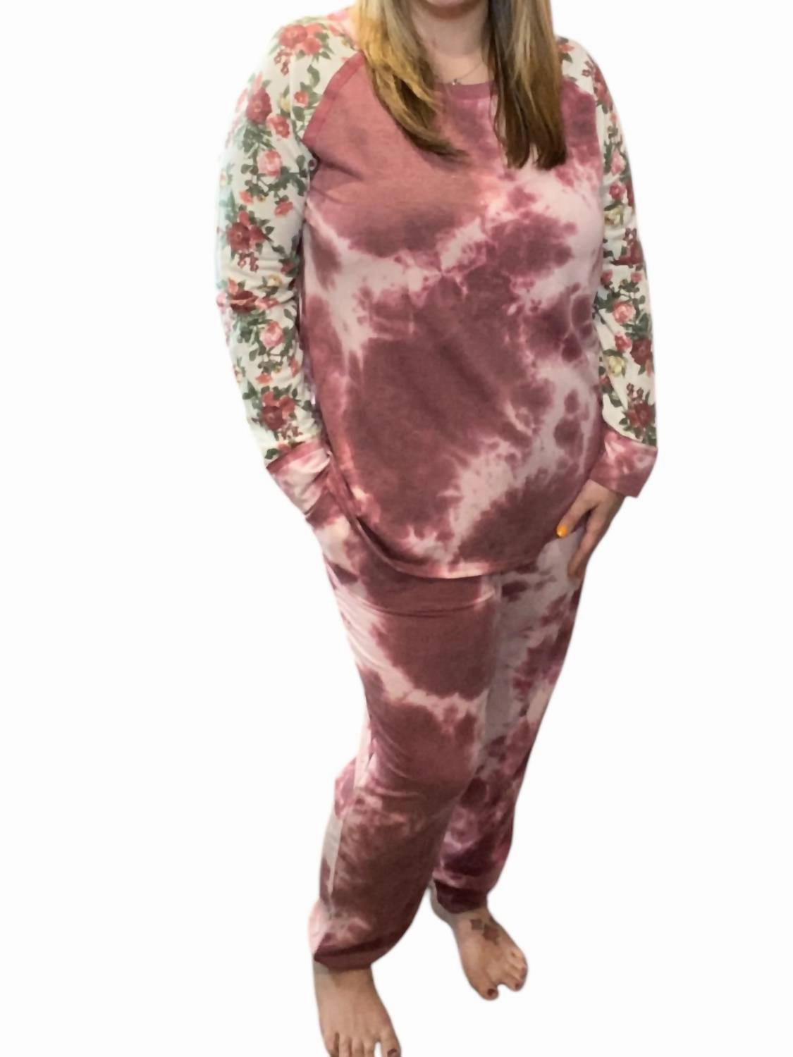 Tie Dye With Floral Accent Lounge Set In Rust Ultra Soft Weave Plush Terry Cloth