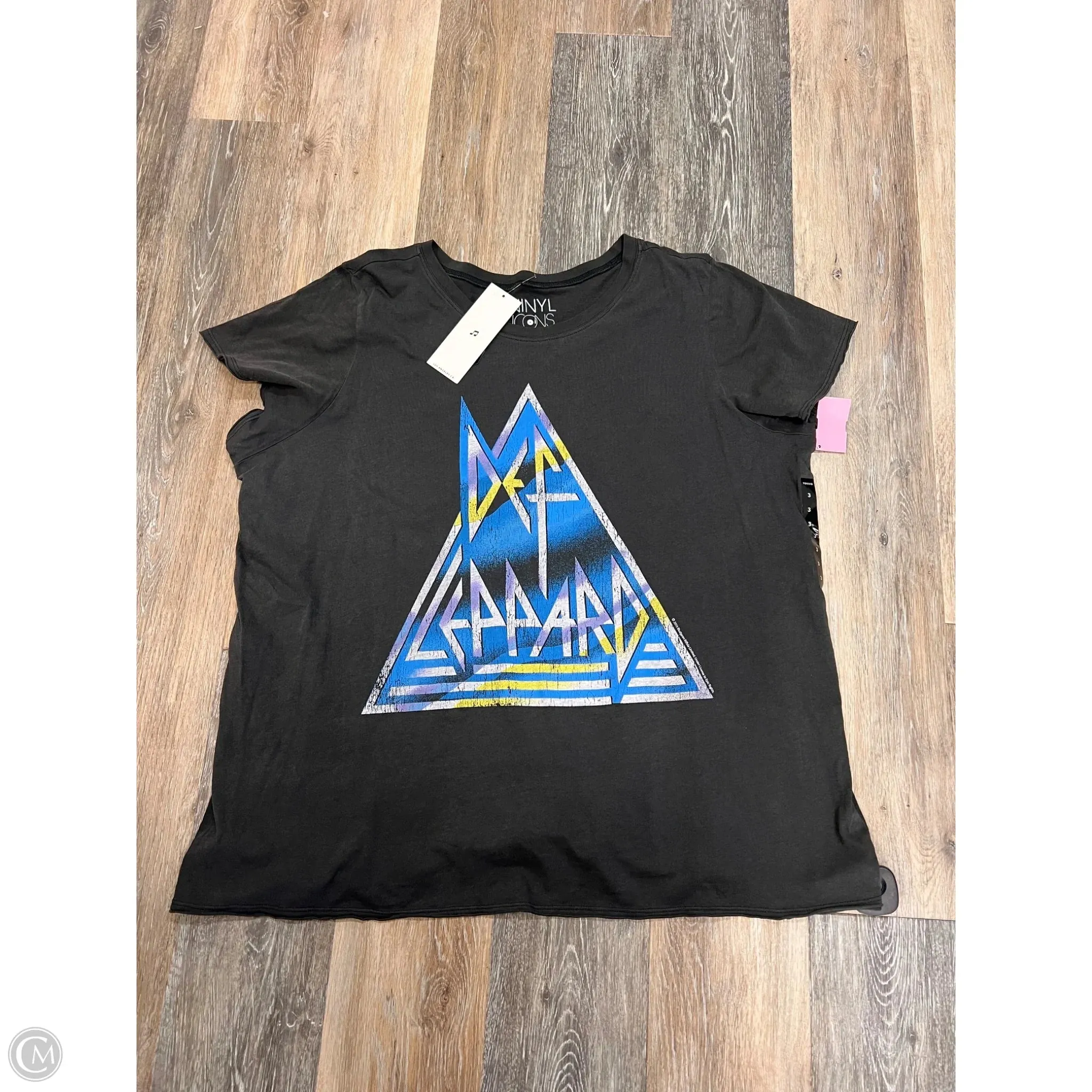 Top Short Sleeve By Torrid In Grey, Size: 3x ErgonomicShape SlimFit