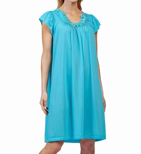 Rosebud Short Cap Sleeve Gown In Turquoise Reversible design Abrasion Resistant Edges