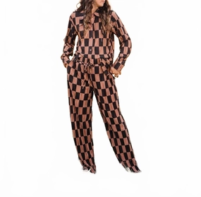 DoubleStitched Hems Daisy Checkered Set In Taupe/black