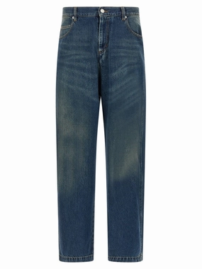 Jorje' Jeans Versatile Look