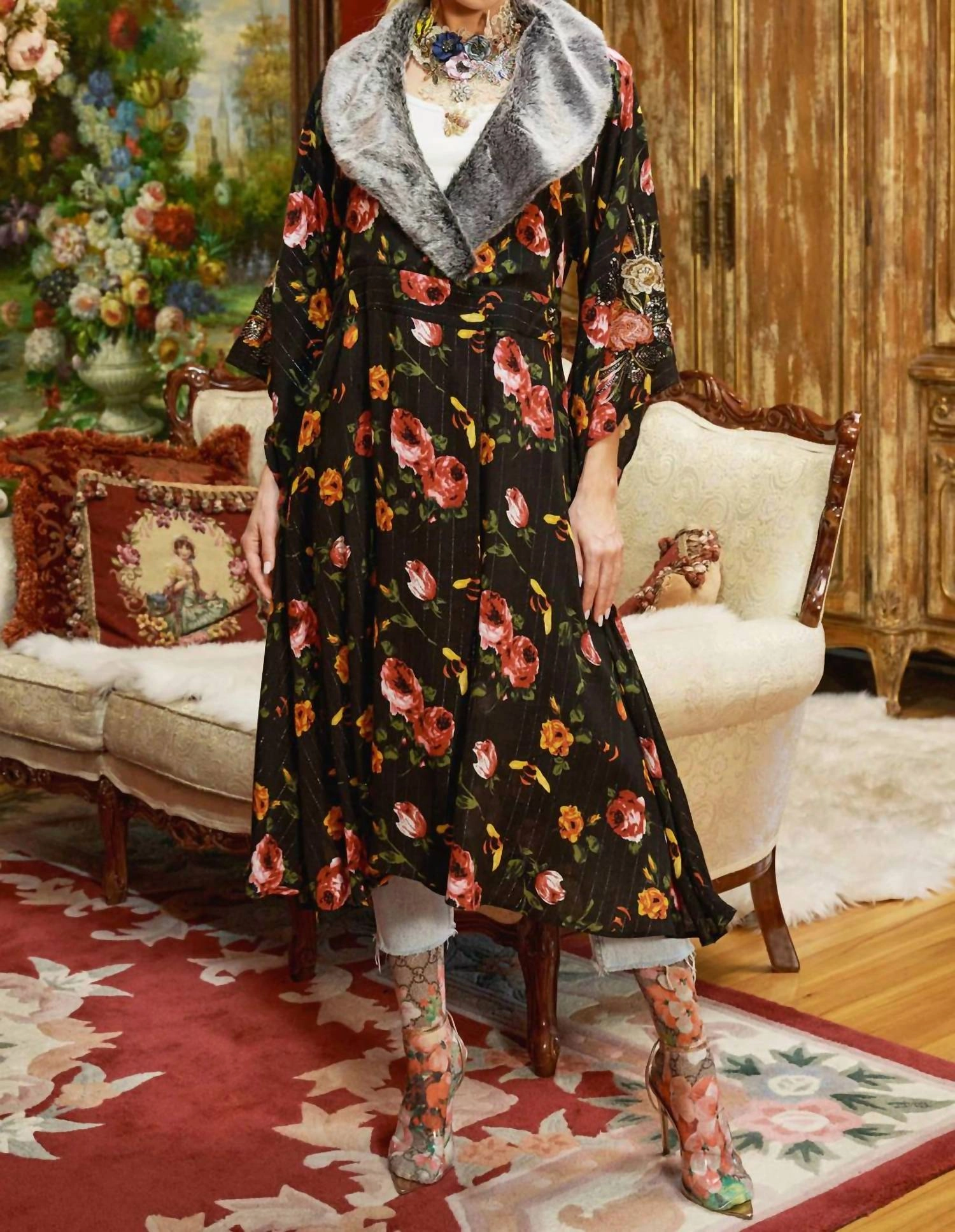 Charlene Princess Of Monaco Kimono In Black Lurex Hidden Pocket Detail
