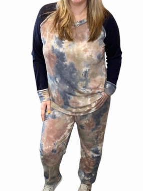 StainResistant Coating Double Stitched Edges Tie Dye Lounge Set In Mocha/blue