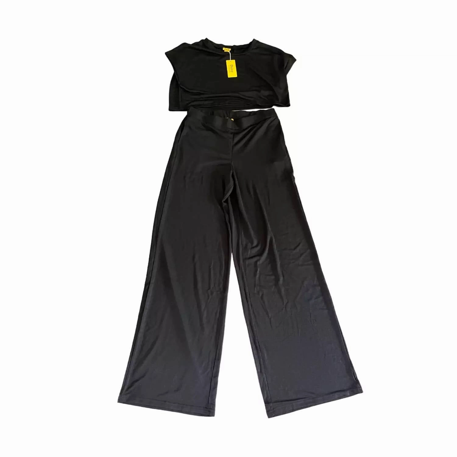 Hidden Pocket Detail Versatile Layering Women's 2 Piece Crop Pants Set In Black