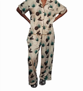 Flexible Stretch Material Women's Botanical Feathers Pajama Set In Cream