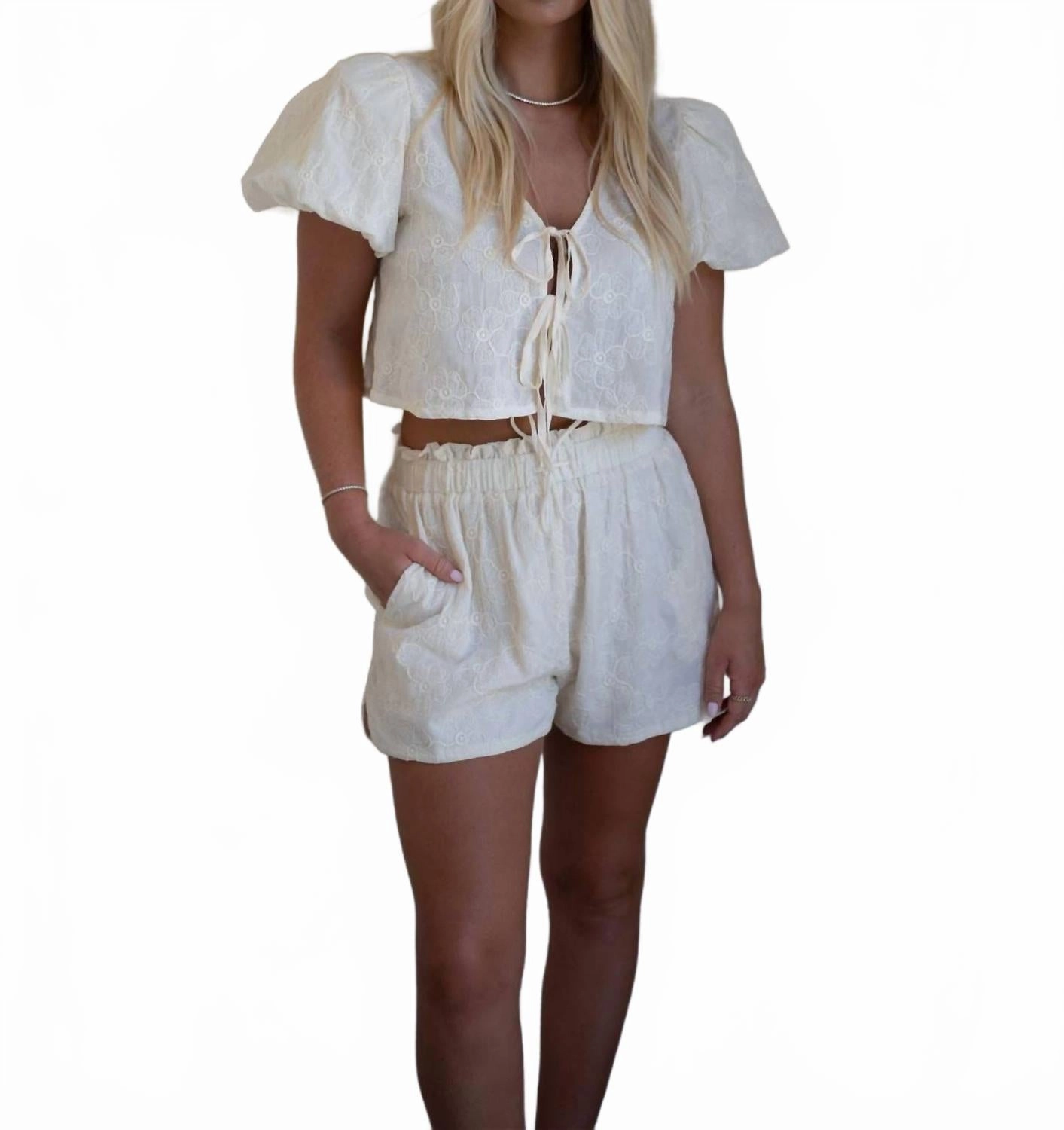 Women's Lizzie Bubble Short Set In Cream Double Stitched Edges Layered Texture