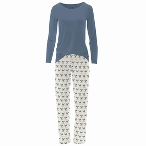 Hypoallergenic fabric Women's Long Sleeve Tee & Pajama Pants Set In Natural Ski Birds