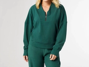 Women's Smooth Zipper Pullover In Evergreen Buttery Soft Texture