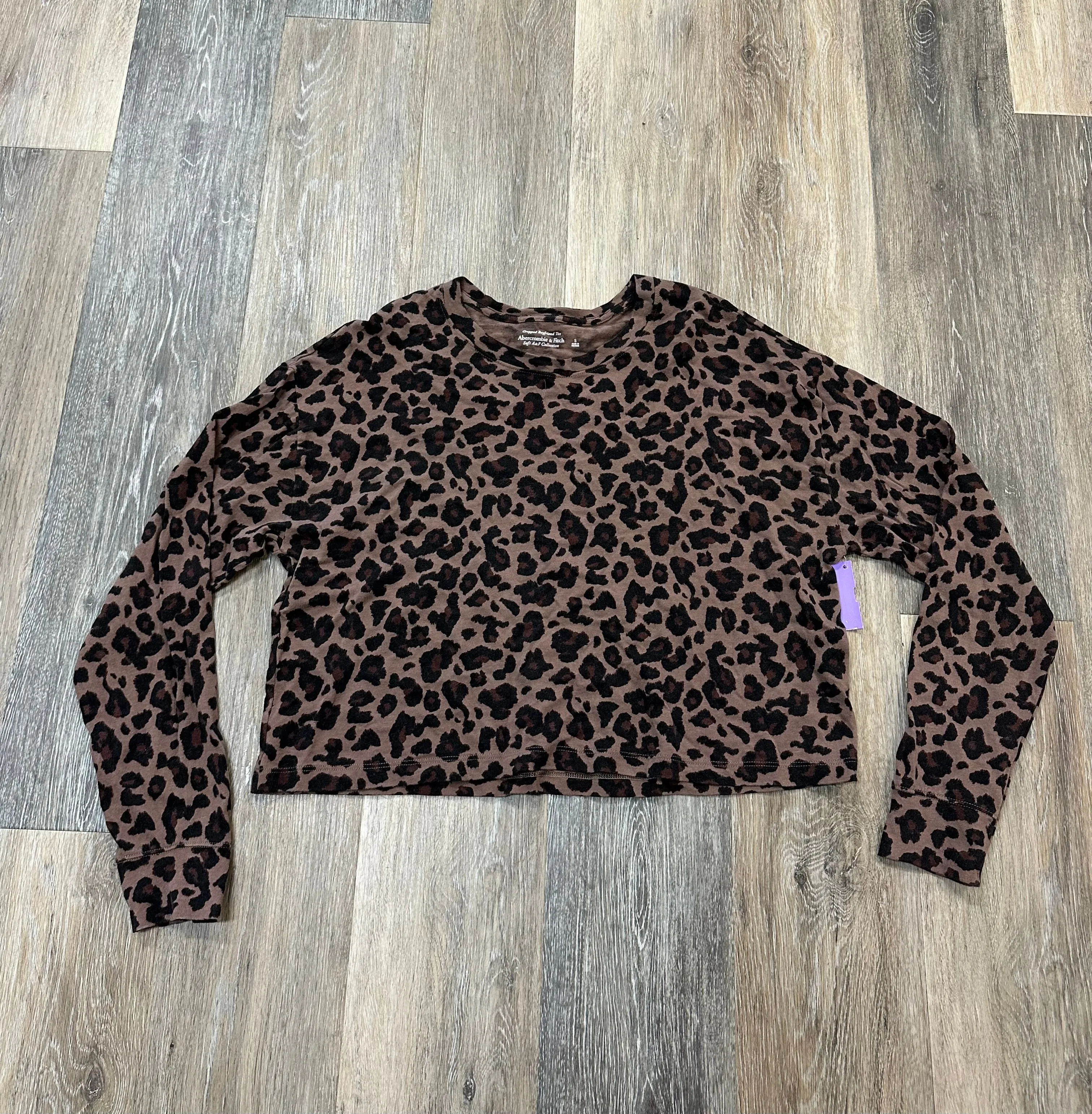 Curved Hem Design Top Long Sleeve By Abercrombie And Fitch In Animal Print, Size: S